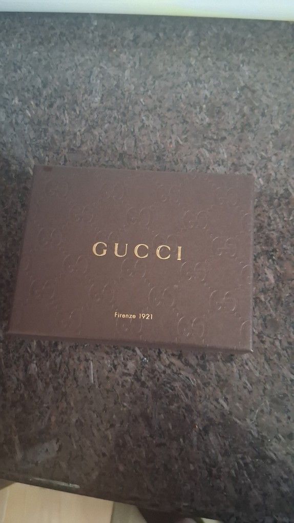 Gucci Wallet For Sale 