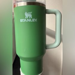 40 Oz Stanley Cup