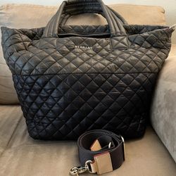 Mz Wallace Metro Tote- Medium 