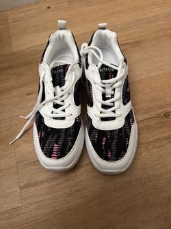 Bowling shoes