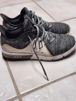 Nike air max men size 8