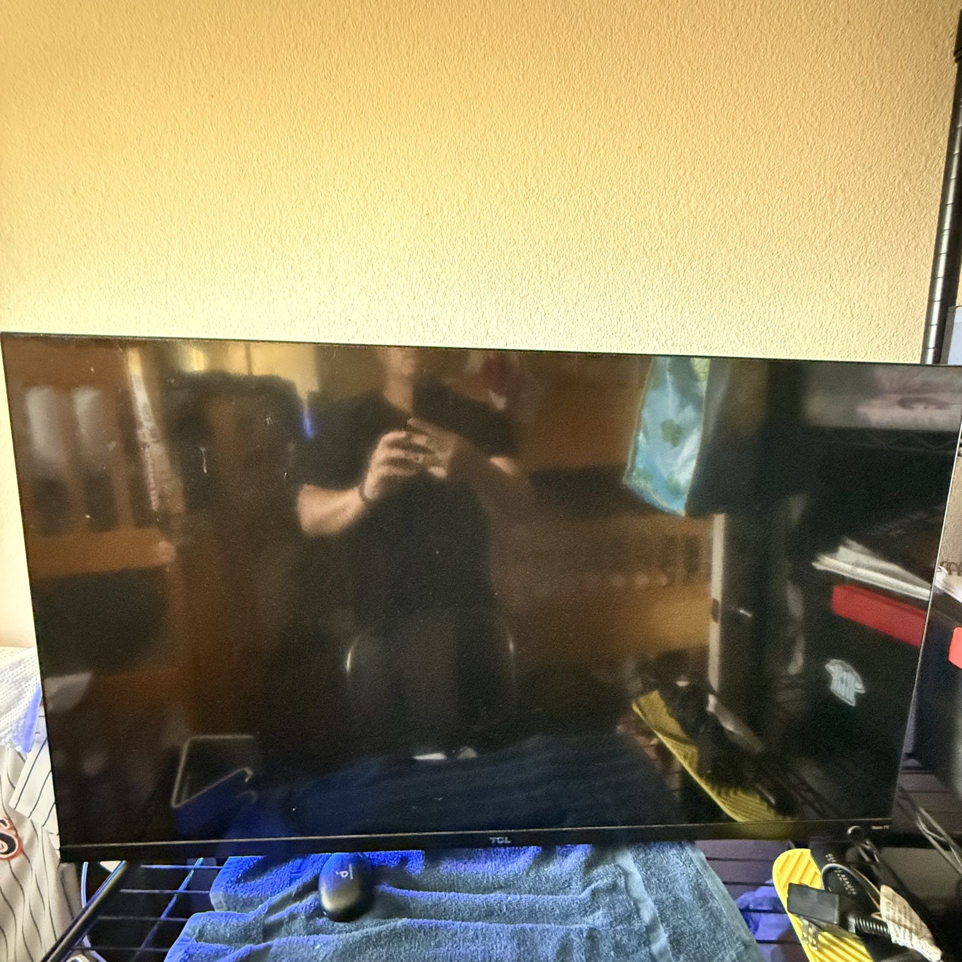 TCL 43” 4K 5 Series Roku TV - PRICED TO SELL!! HAS TO GO!