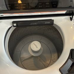 Whirlpool Washer & LG Gas Dryer  549