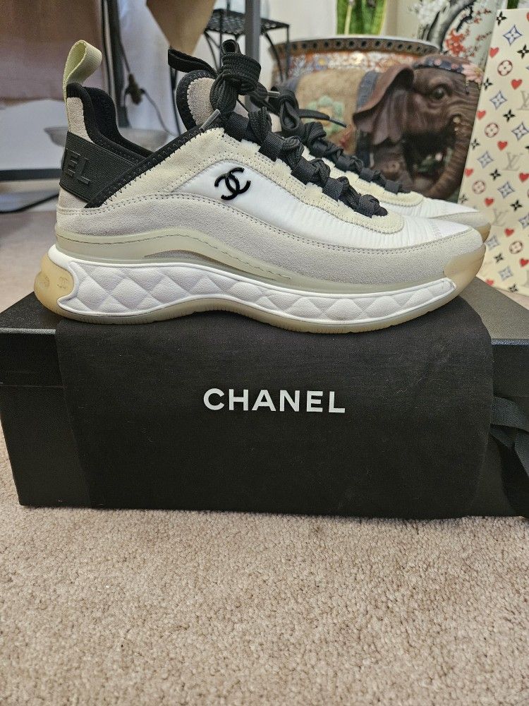 Pre-Owned Chanel 20K G35617 Y55052 K2444 Women's EU38/US8