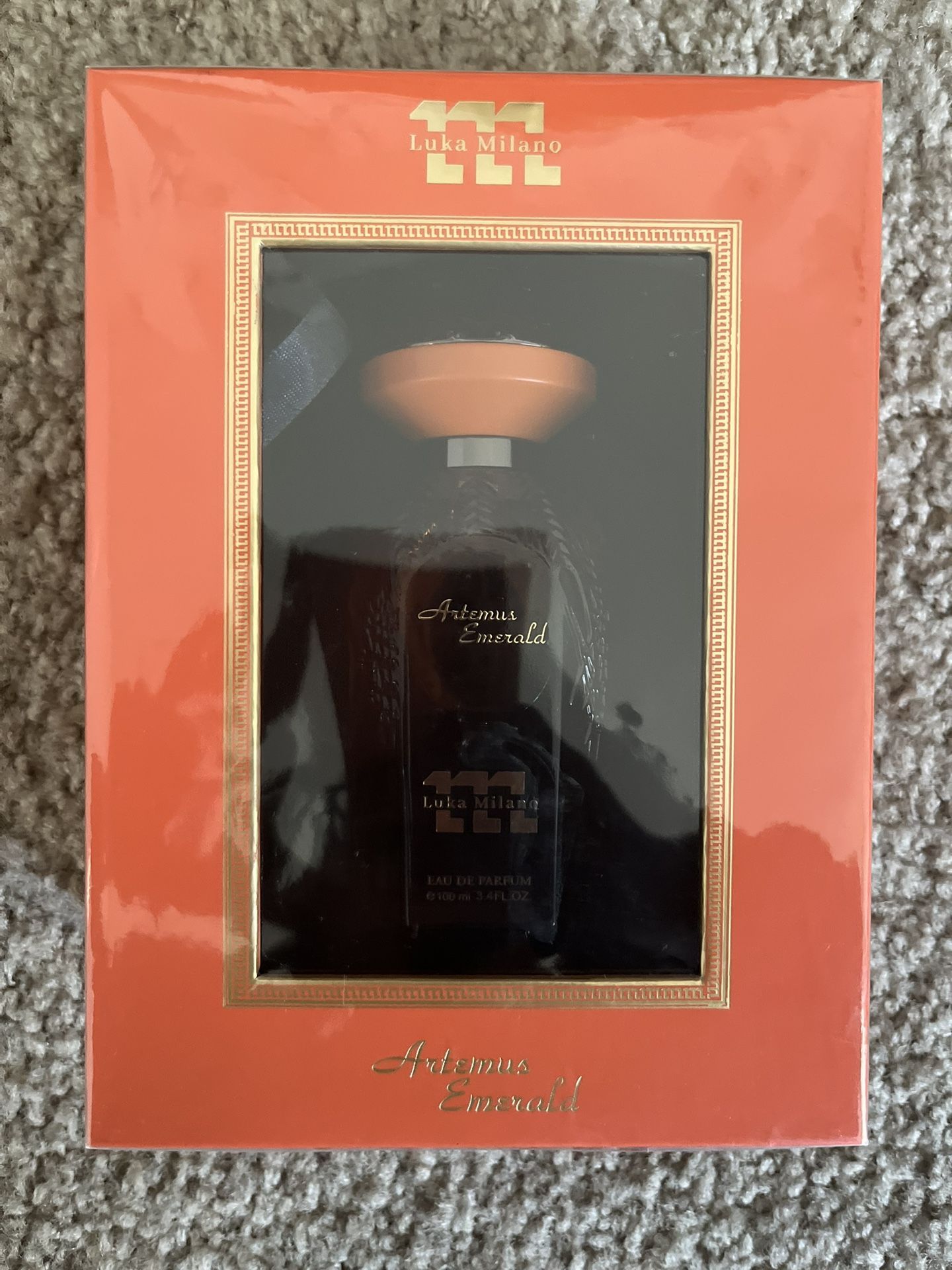 Artemus Emerald Perfume