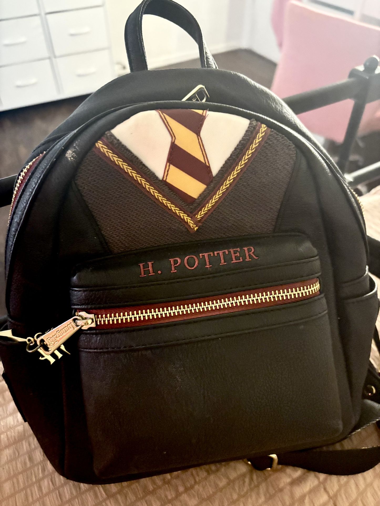 Harry Potter Gryffindor Lounge Fly Backpack