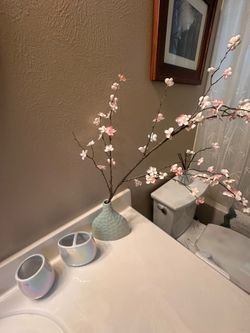Bathroom deco and essentials.