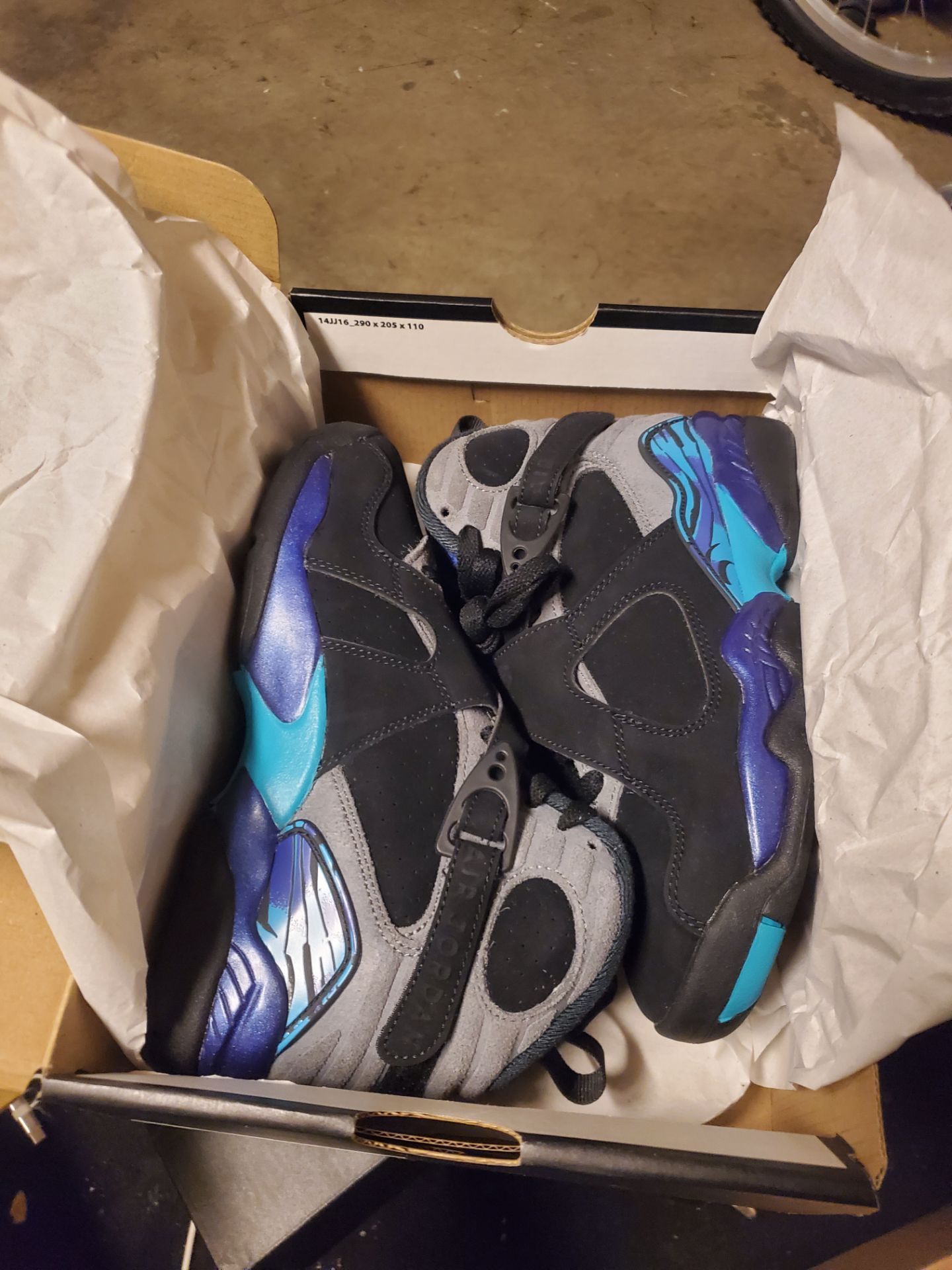 Jordan Aqua 8