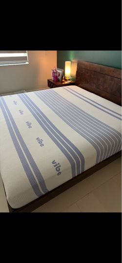 Vibe King Size Bed 2 Weeks Old