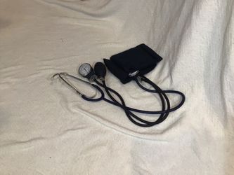 Aneroid Sphygmomanometer with Dual-Head Stethoscope - Medical Blood Pressure Kit