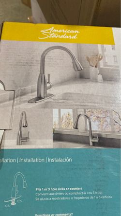 American Standard Fairbury Single-Handle Pull-Down Sprayer Kitchen Faucet in Stainless Steel