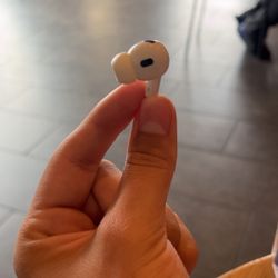 Right Apple Airpod Pro earbud