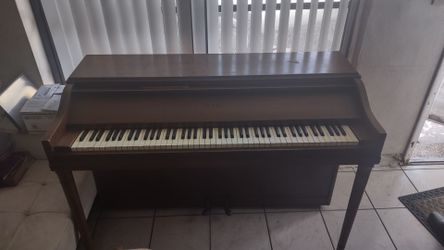 Vintage Gulbransen Piano