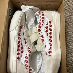 Girl Vans Size 13