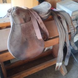 Solid Wood Saddle Holder Old Saddle Can Go With It