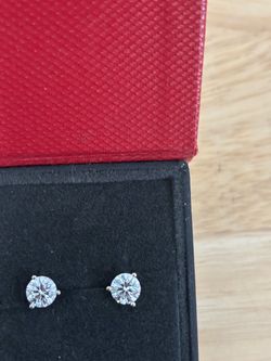 Diamond studs 2.02ct set in 14k martini setting