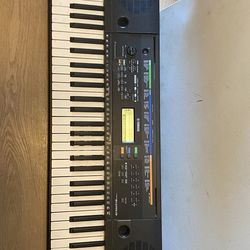 Portable keyboard Yamaha PSR-E253