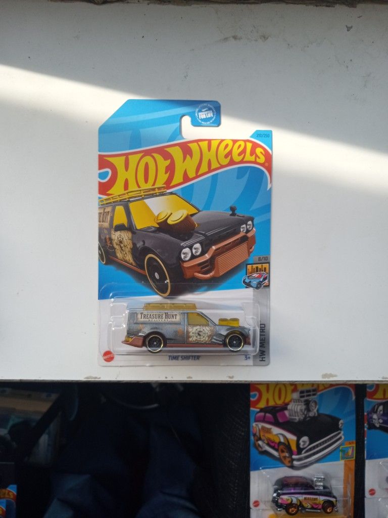 Hot Wheels "Treasure Hunt" Time Shifter.