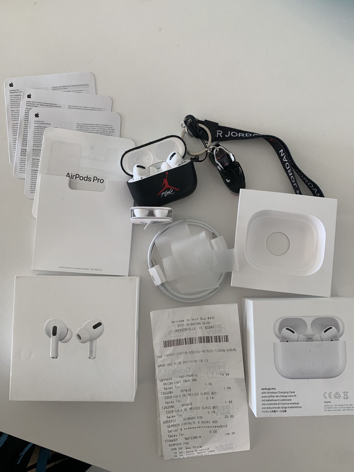 Authentic GENUINE Apple Airpod Pros With Receipt