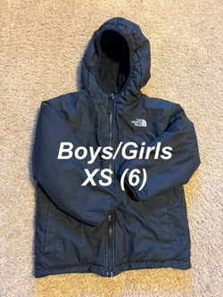 NORTH FACE / Waterproof HOODED Fuzzy Fleece interior coat, Insulated Jacket / Boys X-Small (6) (XS) / Retails $150+Tax / Like New w/o Tags!! / Black