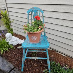Vintage Chair W Plants