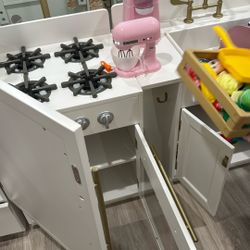 Pottery Barn Chelsea Kitchen 