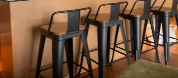 et of 4 Black Metal Bar Stools with Wood Seats