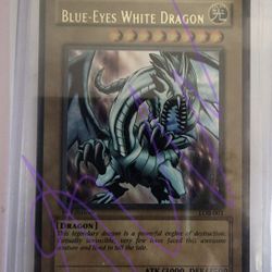 Blue Eyes White Dragon LOB-01 1st Edition 