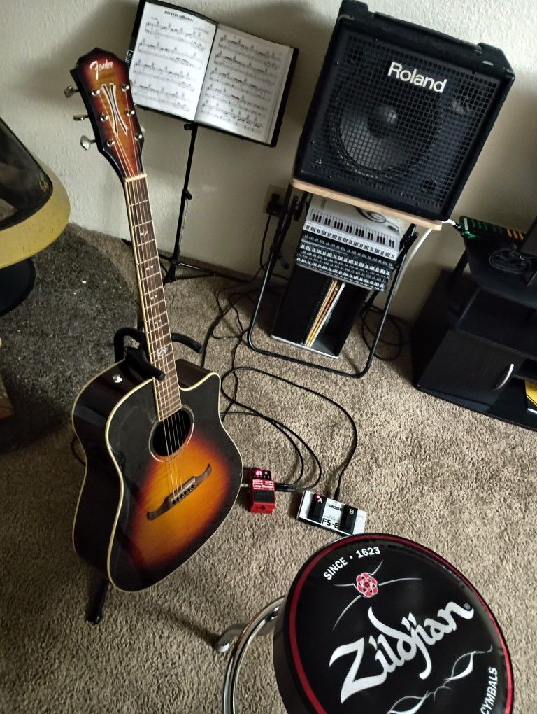 ELECTRIC ACOUSTIC GUITAR FENDER T Bucket300 