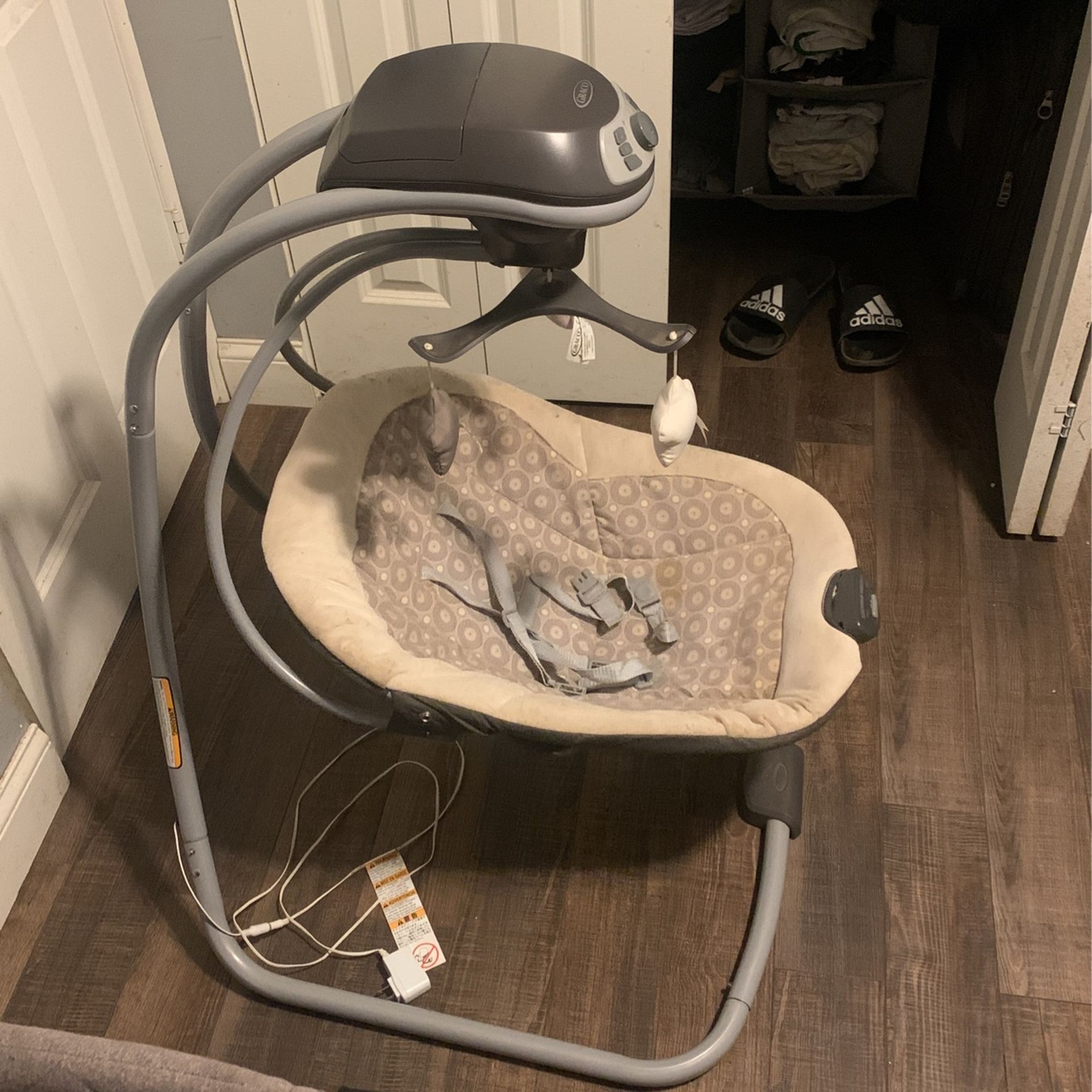 Graco Baby Swing