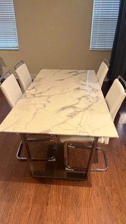 Comedor  de mármol