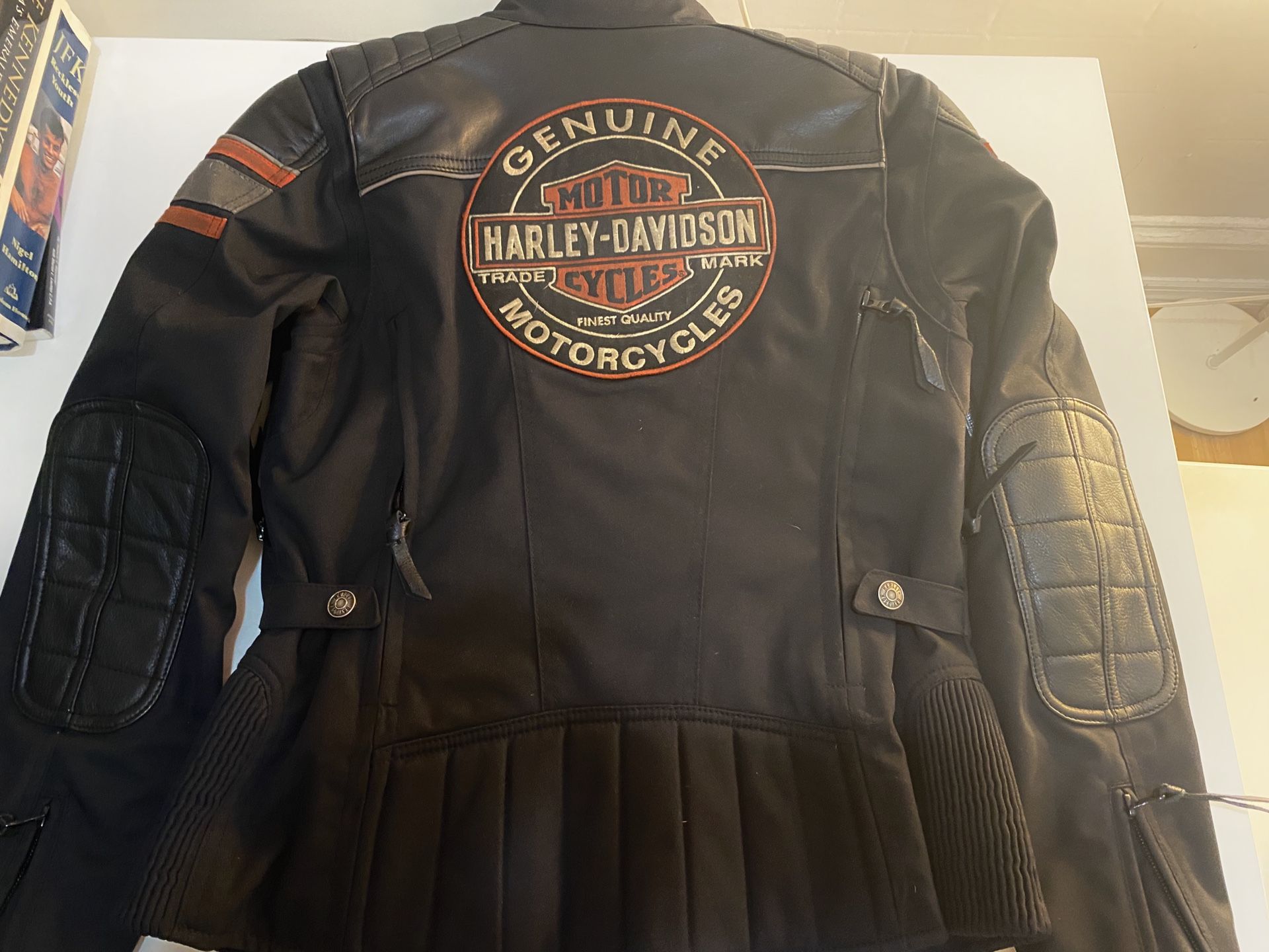 New Harley Davidson women’s jacket size Medium