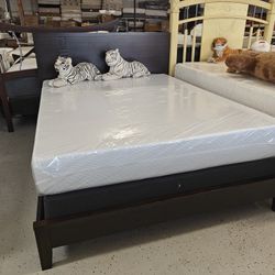 Queen size mattress with box spring and bed frame 🚚 we can deliver 🚚