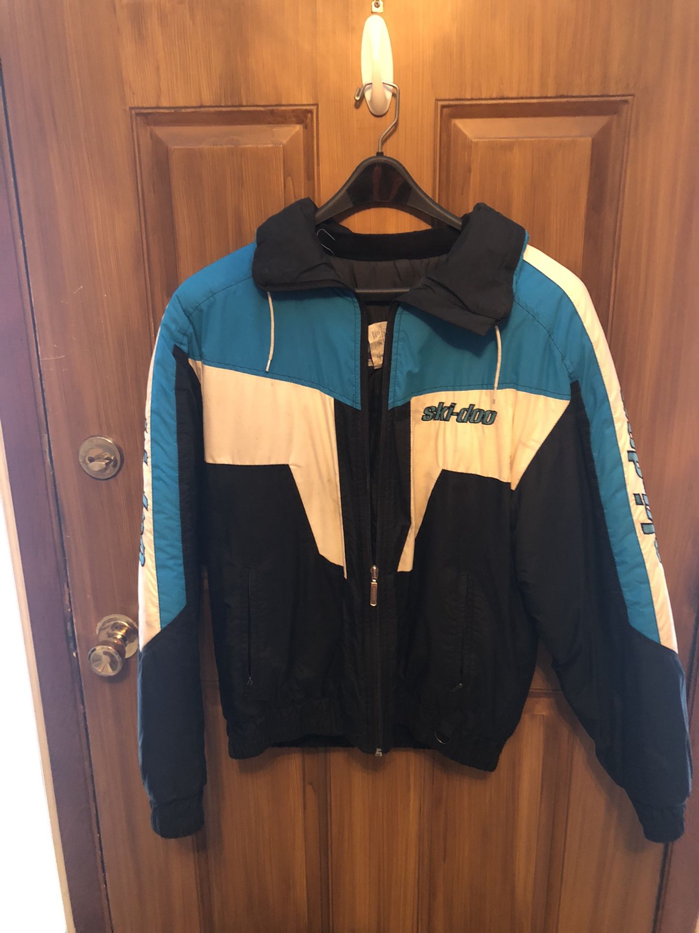 Men’s medium snowmobile jacket