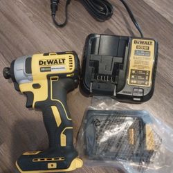 Brand New Dewalt 20v Impact Driver Set.