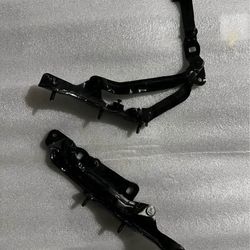 Tesla Model 3 trunk hinges