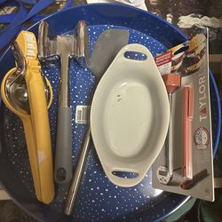 Miscellaneous kitchen items