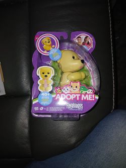 Fingerlings Adopt Me! Dog