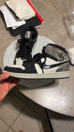 Jordan 1 mid( camo)