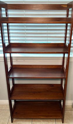 Woden shelf