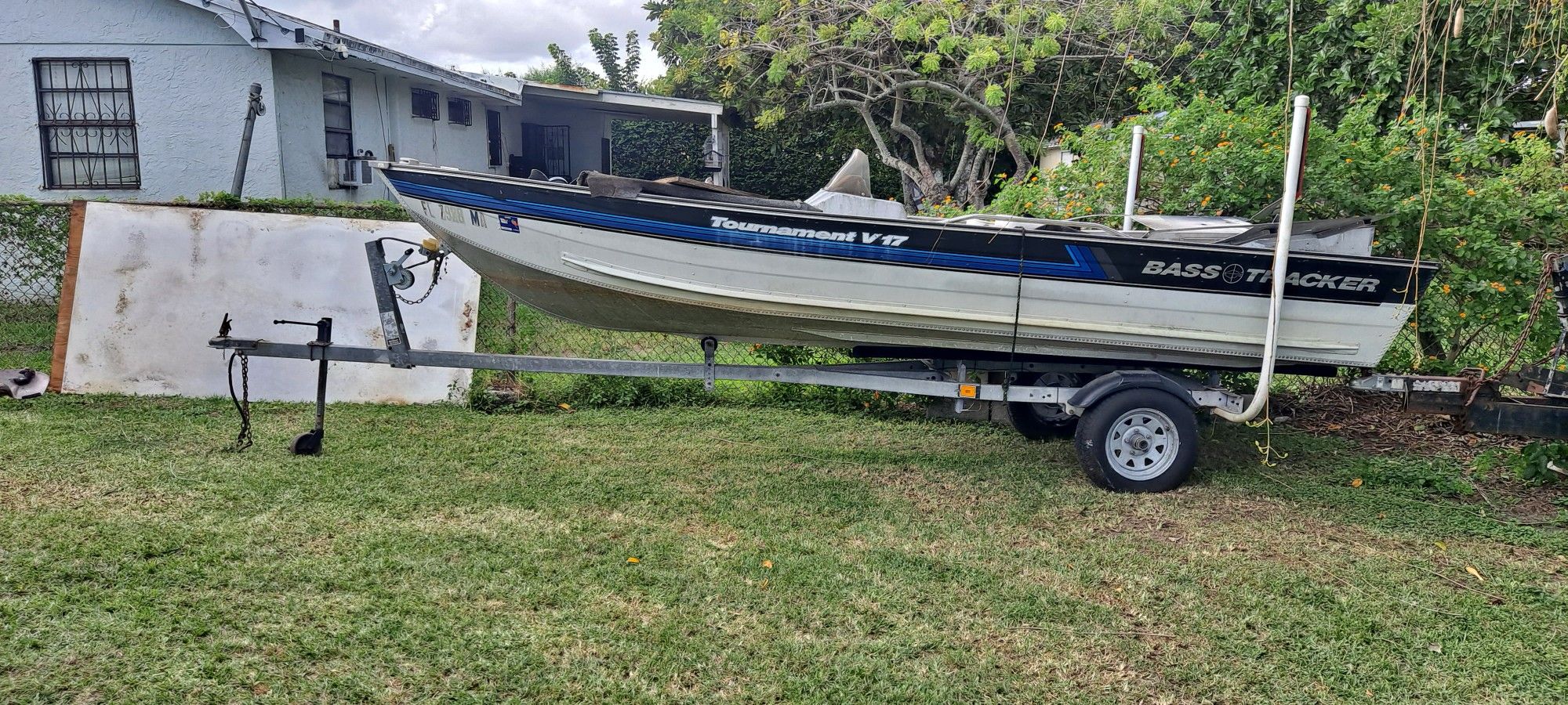 17'Bass Tracker Trailer And 60hpTracker Pro