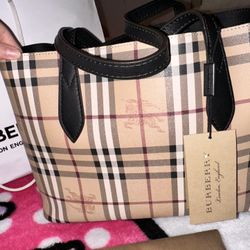 Burberry Reversible Bag 