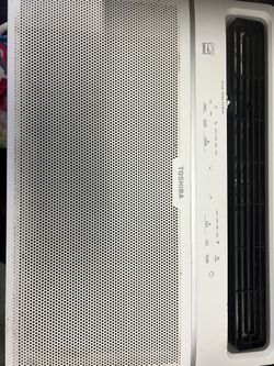 Ac Unit - Like New - Barely Used