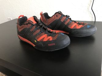 Adidas terrex 320