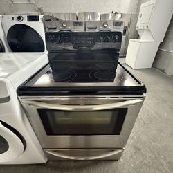 Frigidaire stove ( Cocina )
