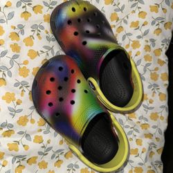 Crocs 9c