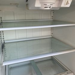 Refrigerador Haier De 4 Puertas Nuevo Con Garantia for Sale in Miami, FL -  OfferUp