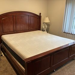 Kind Size Bed with solid wooden frame