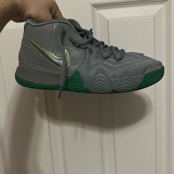Nike Kyrie 4’s