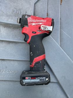 Milwaukee M12 Fuel Impact Driver with XC5.0 Battery